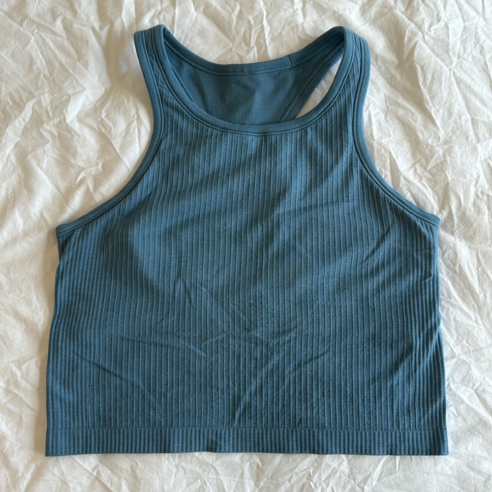 ✨Lululemon Ebb to Street Cropped Tank